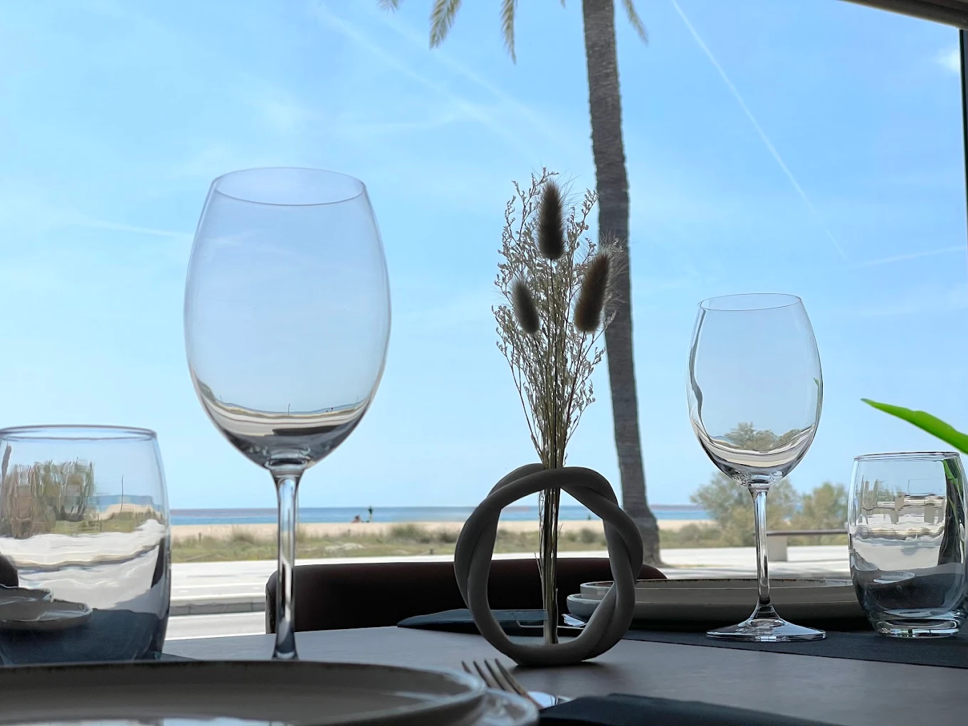 Vistas al mar desde la mesa